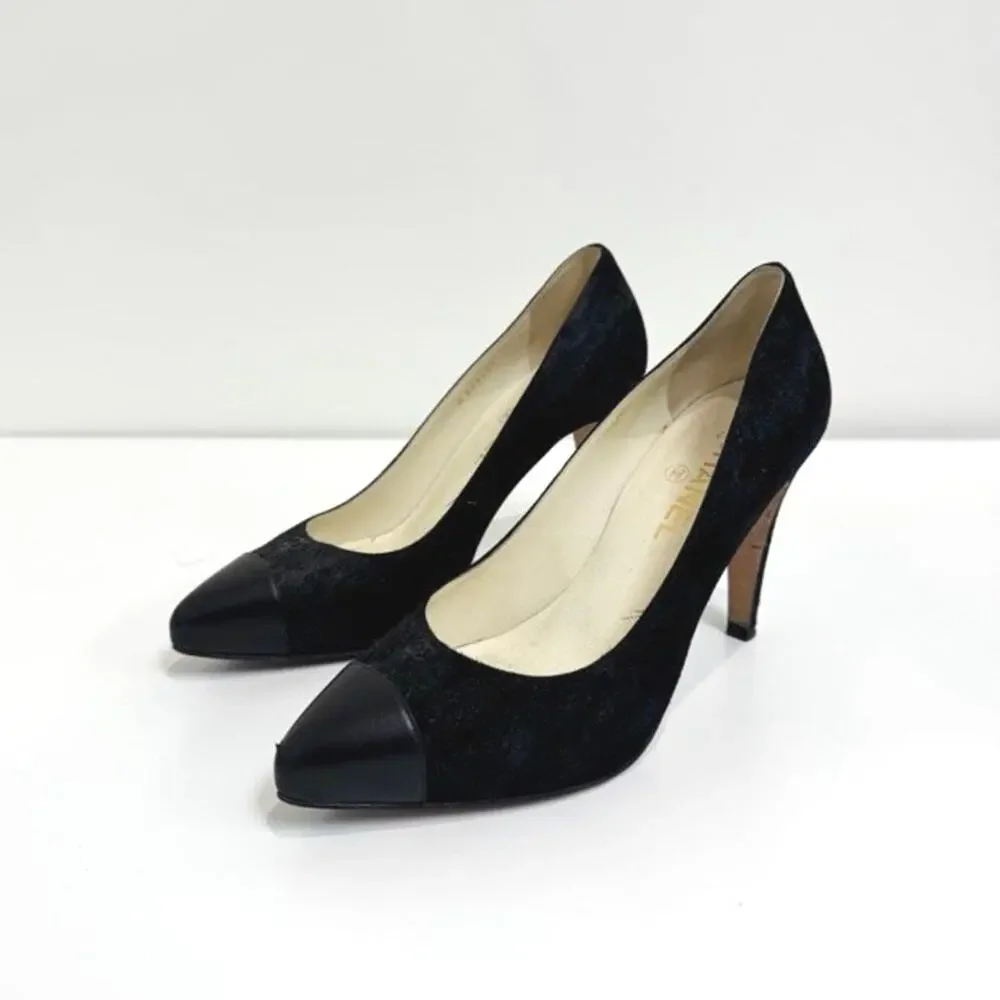 CHANEL Black Shimmer Suede CC Cap Toe Pumps 38.5 Leather Pointed Stiletto Shoes